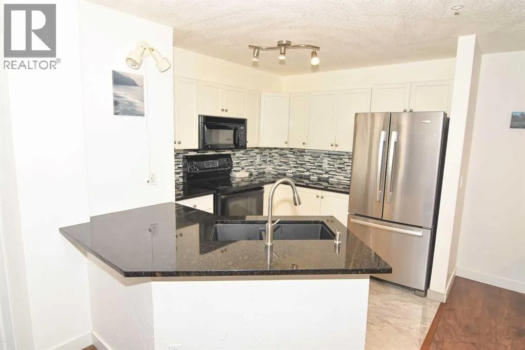 1106, 17 Country Village Bay NE