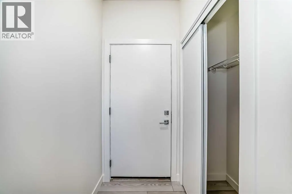 42 Corner Glen Manor NE