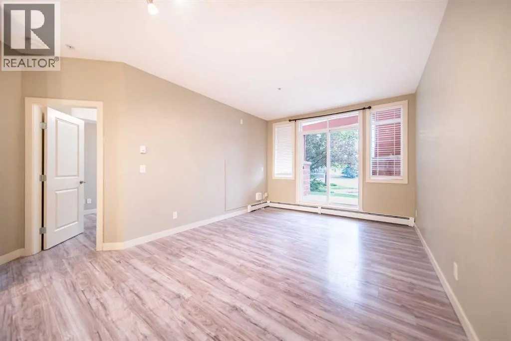 114, 156 Country Village Circle NE