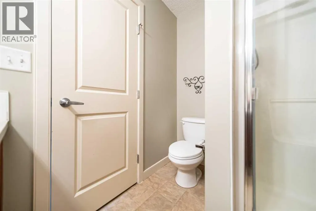 114, 156 Country Village Circle NE