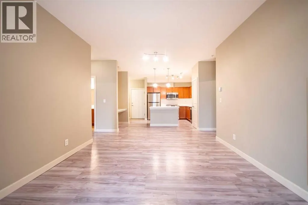 114, 156 Country Village Circle NE