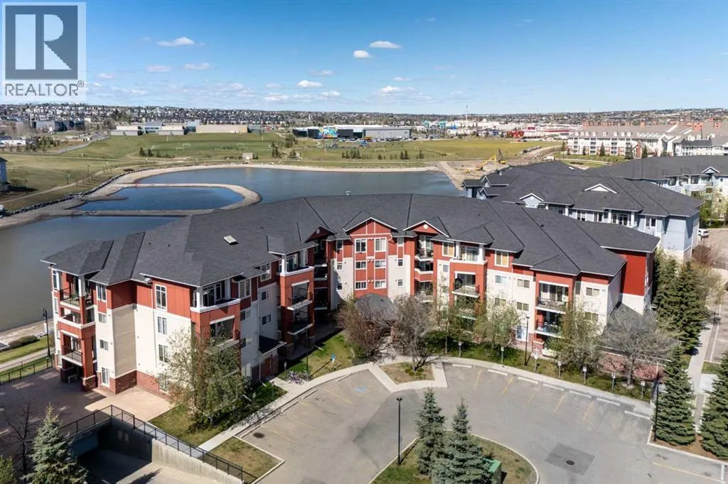 114, 156 Country Village Circle NE