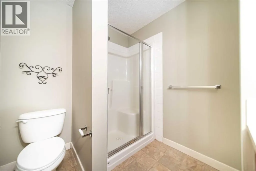 114, 156 Country Village Circle NE