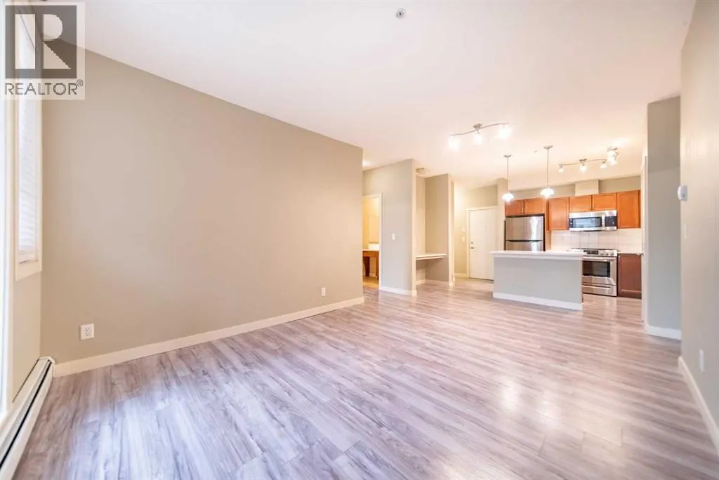 114, 156 Country Village Circle NE