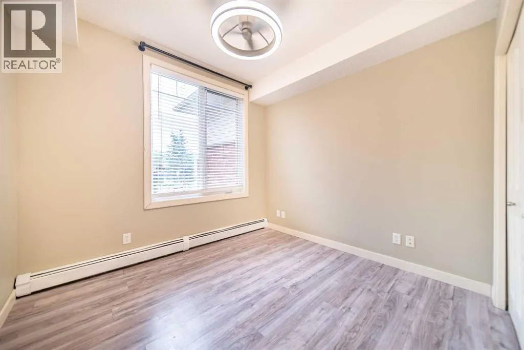 114, 156 Country Village Circle NE