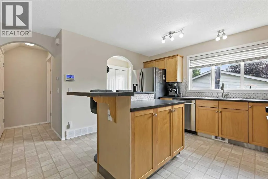 67 Copperfield Heights SE