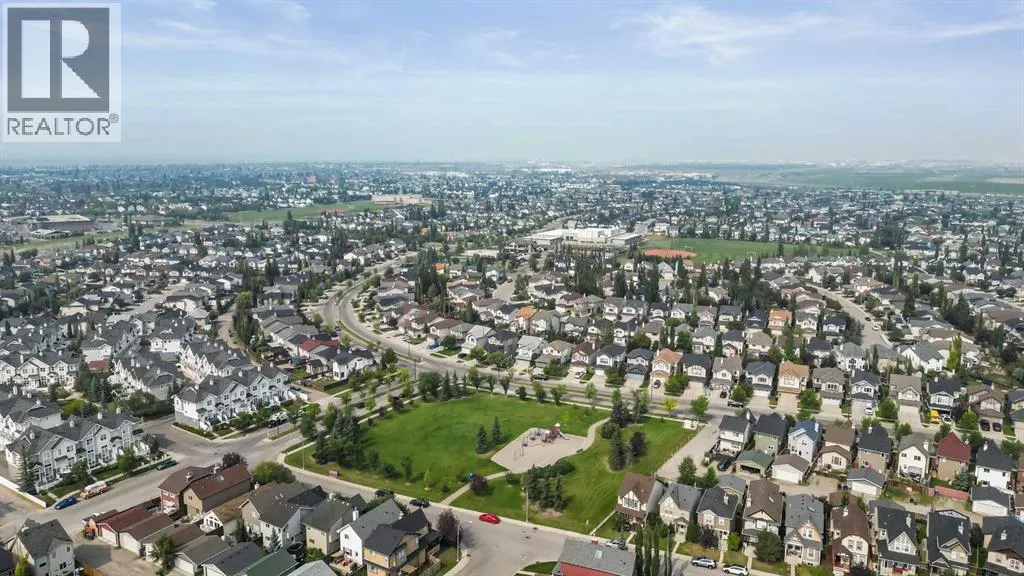 67 Copperfield Heights SE