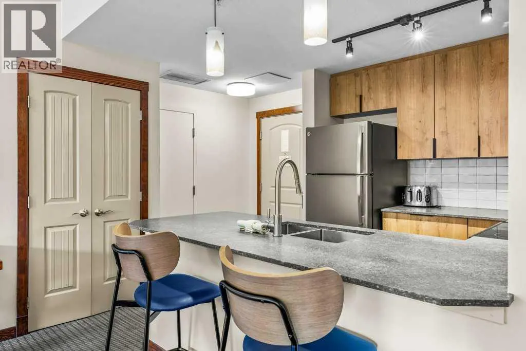 231, 190 Kananaskis Way