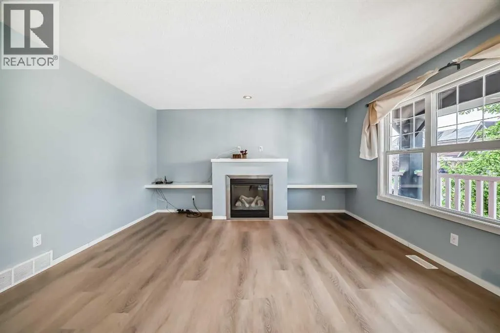 57 Brightoncrest Heights