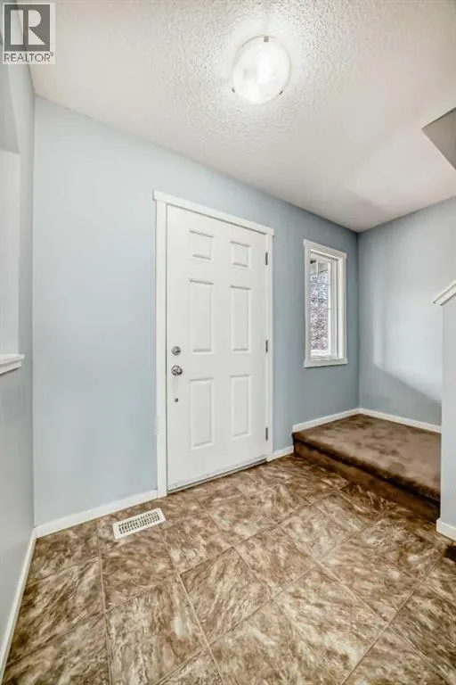 57 Brightoncrest Heights