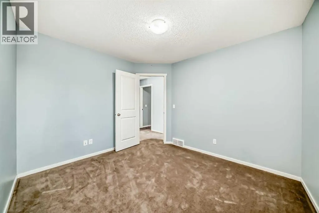 57 Brightoncrest Heights
