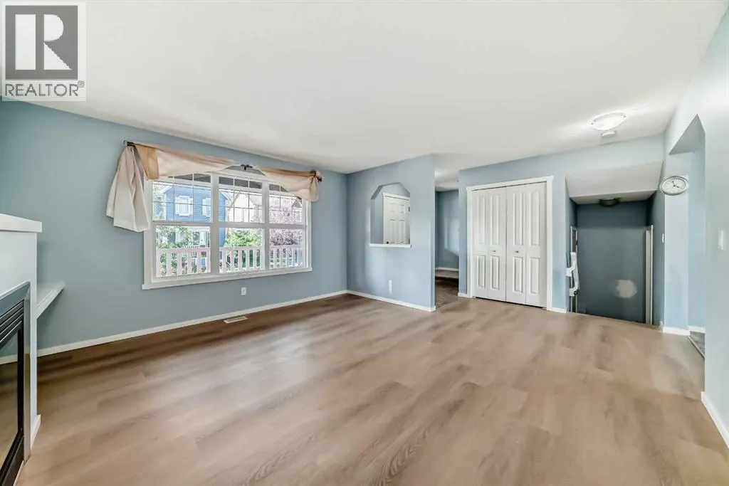57 Brightoncrest Heights