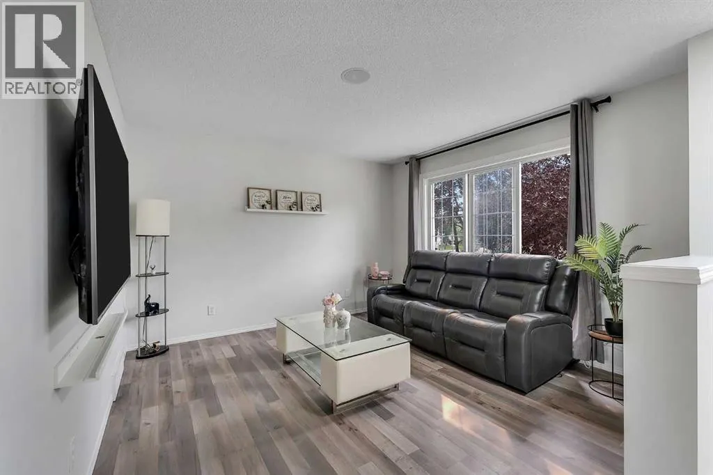 16 Saddlebrook Place NE