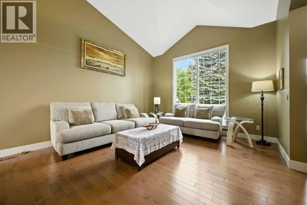 141 Edgeview Road NW