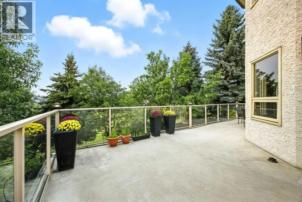 141 Edgeview Road NW