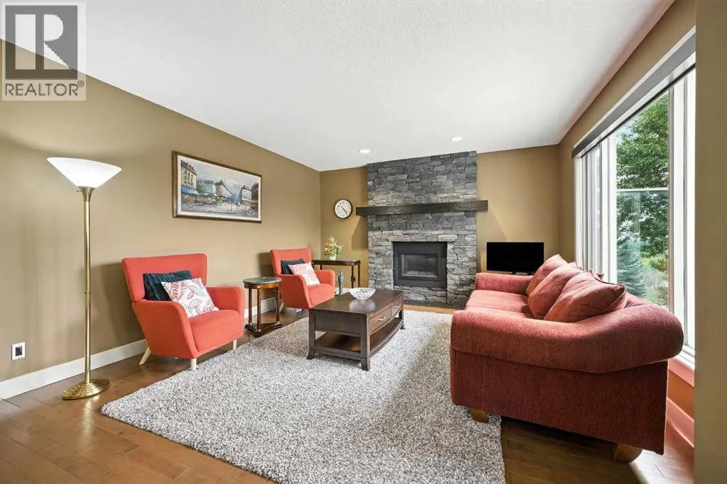 141 Edgeview Road NW