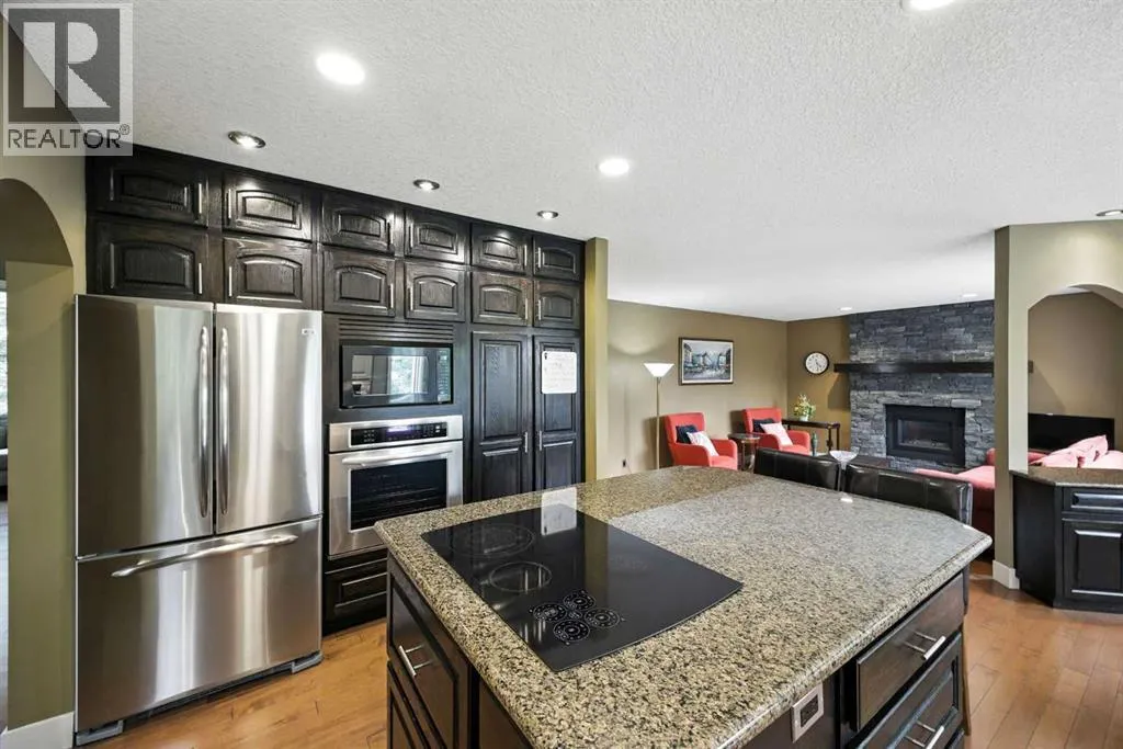 141 Edgeview Road NW