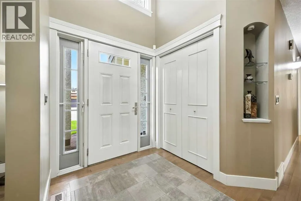 141 Edgeview Road NW