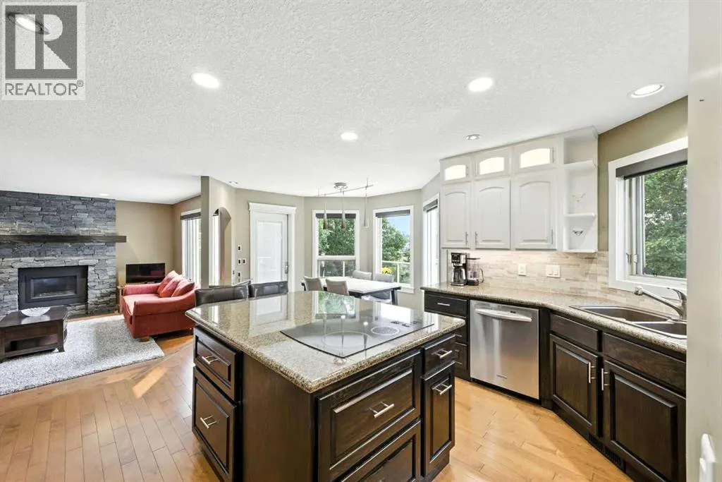 141 Edgeview Road NW