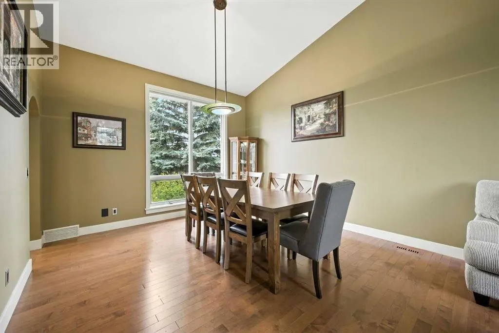 141 Edgeview Road NW