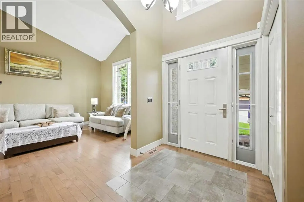 141 Edgeview Road NW