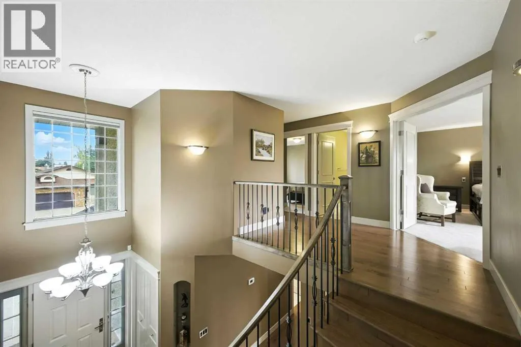 141 Edgeview Road NW