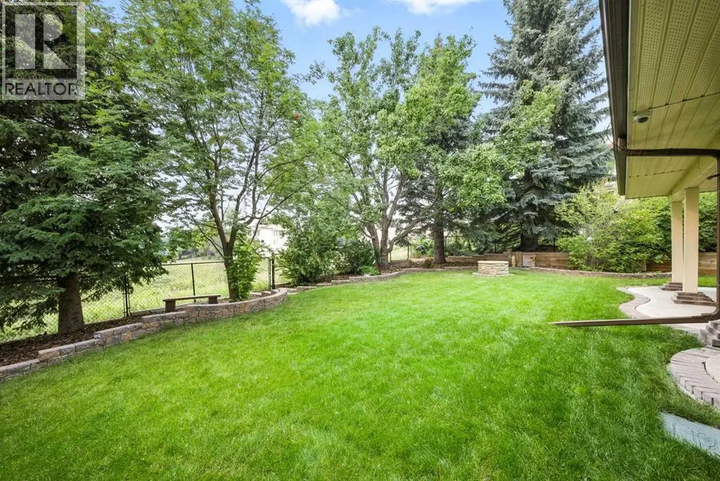 141 Edgeview Road NW