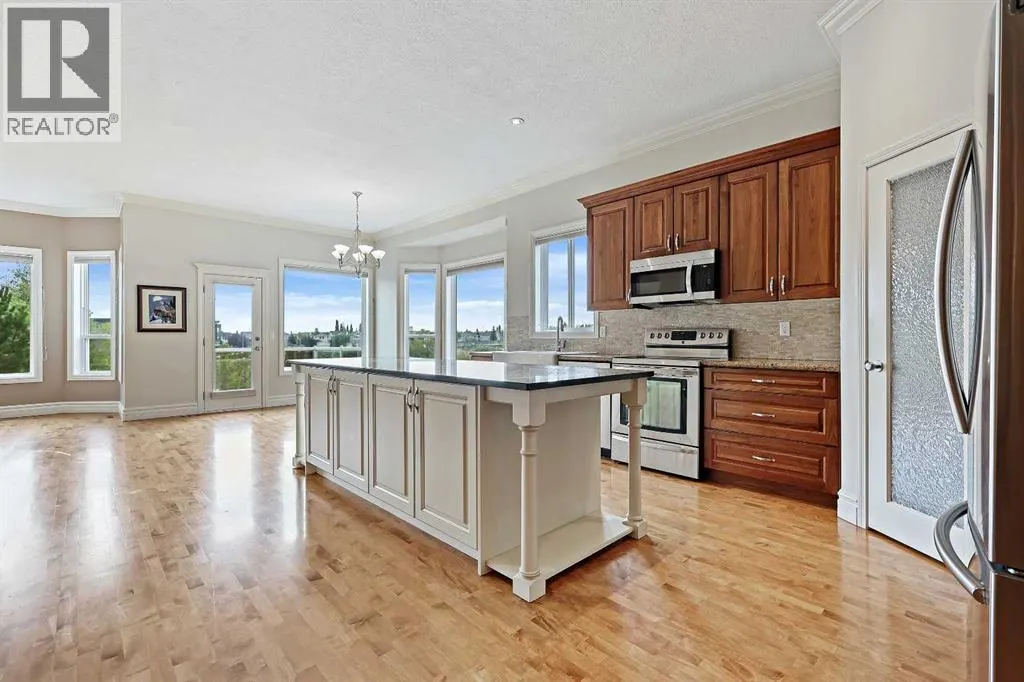 49 Royal Highland Road NW