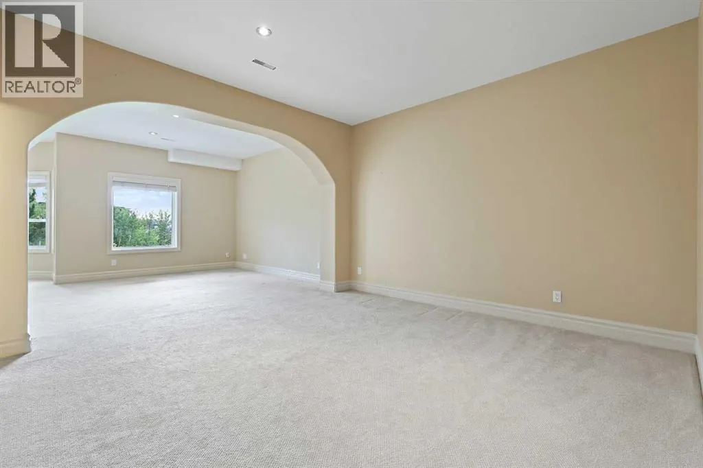 49 Royal Highland Road NW