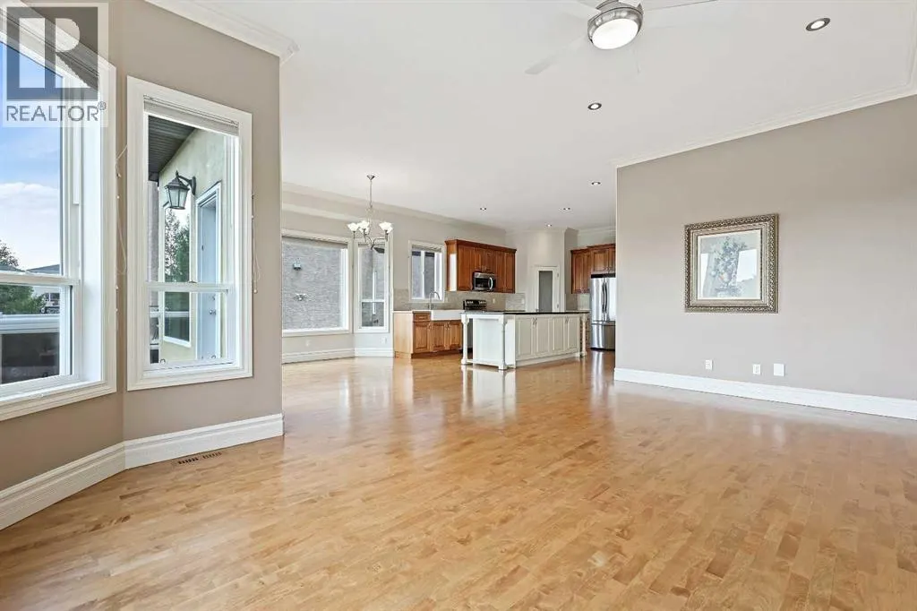 49 Royal Highland Road NW
