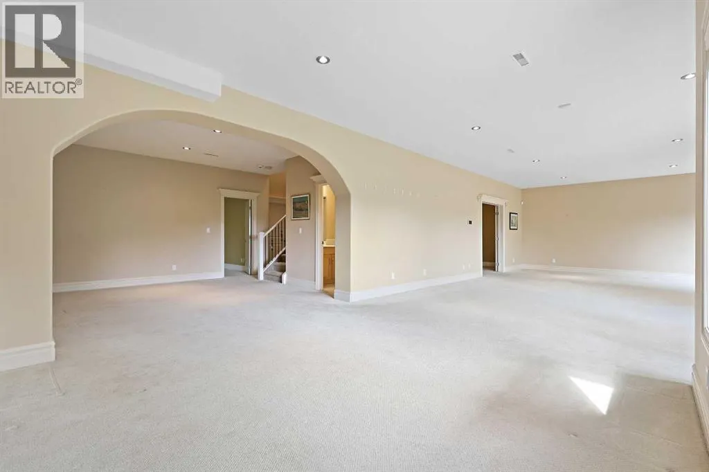 49 Royal Highland Road NW