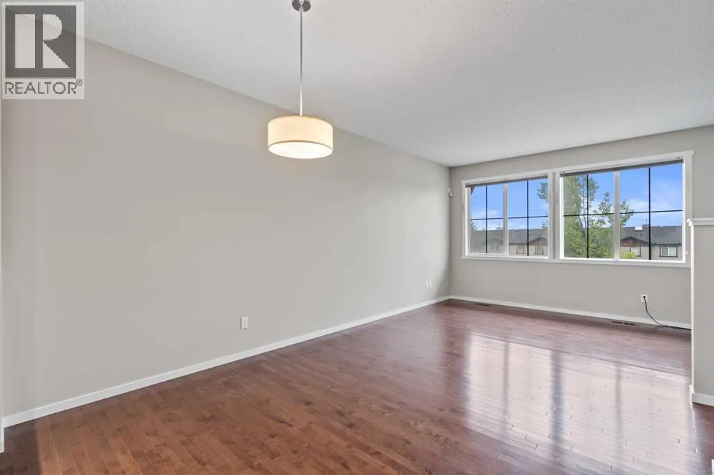 1212, 125 Panatella Way NW