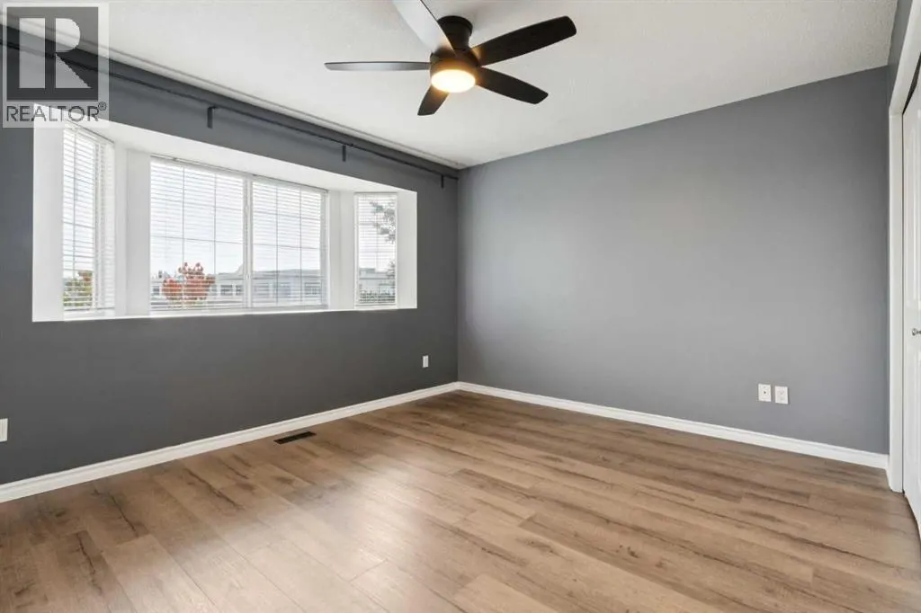 104, 2001 Luxstone Boulevard SW