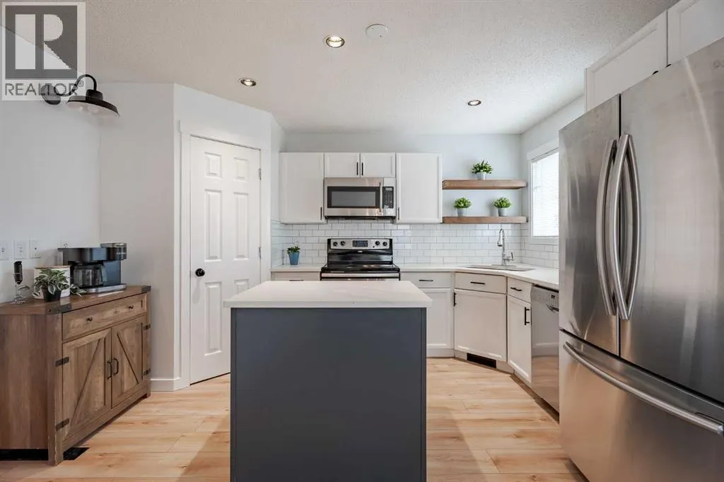 93 Evansford Circle NW