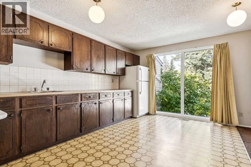 101 Sabrina Way SW