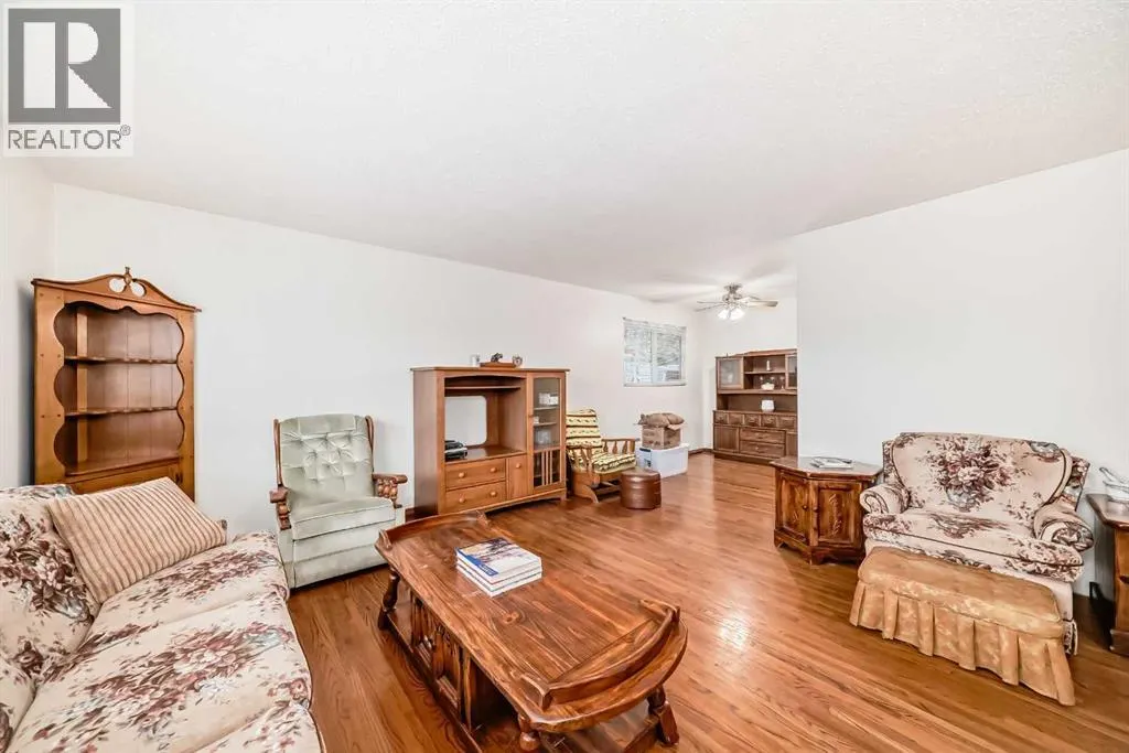 51 Ferncliff Crescent SE
