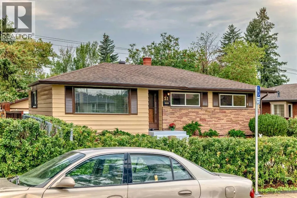 51 Ferncliff Crescent SE
