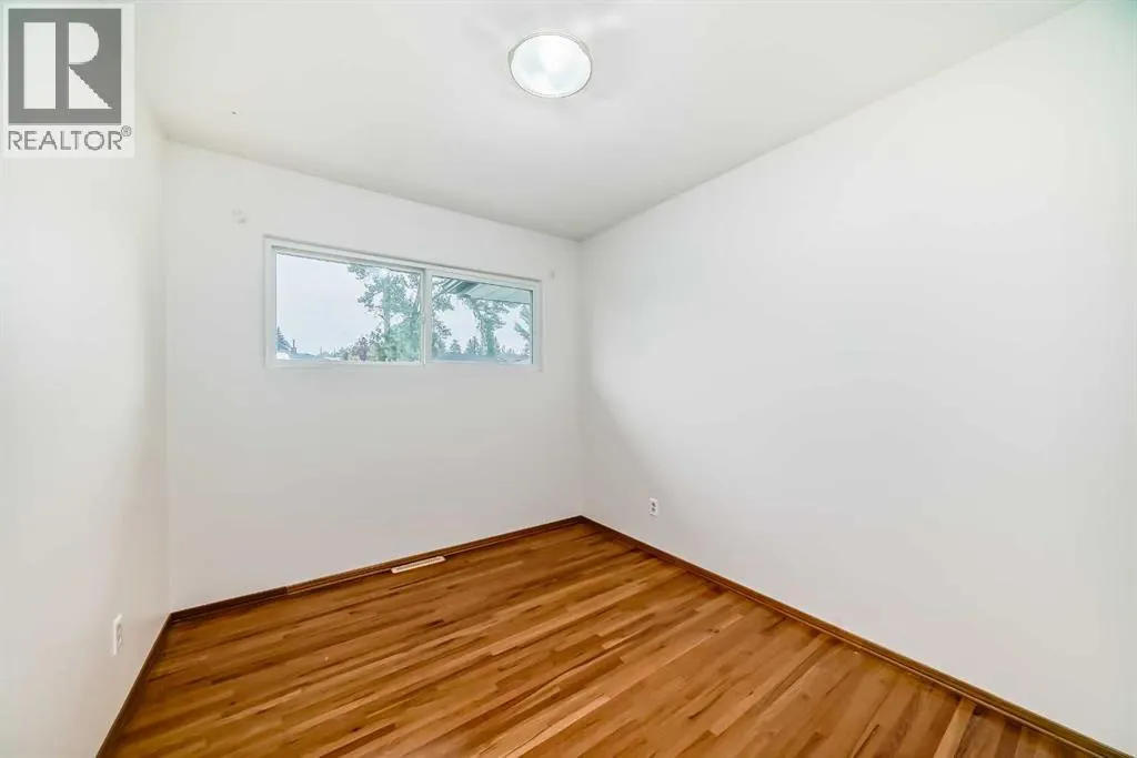 51 Ferncliff Crescent SE