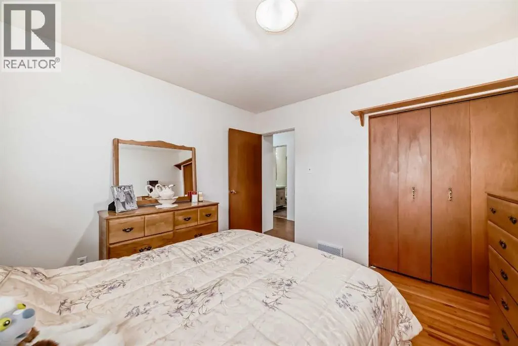 51 Ferncliff Crescent SE