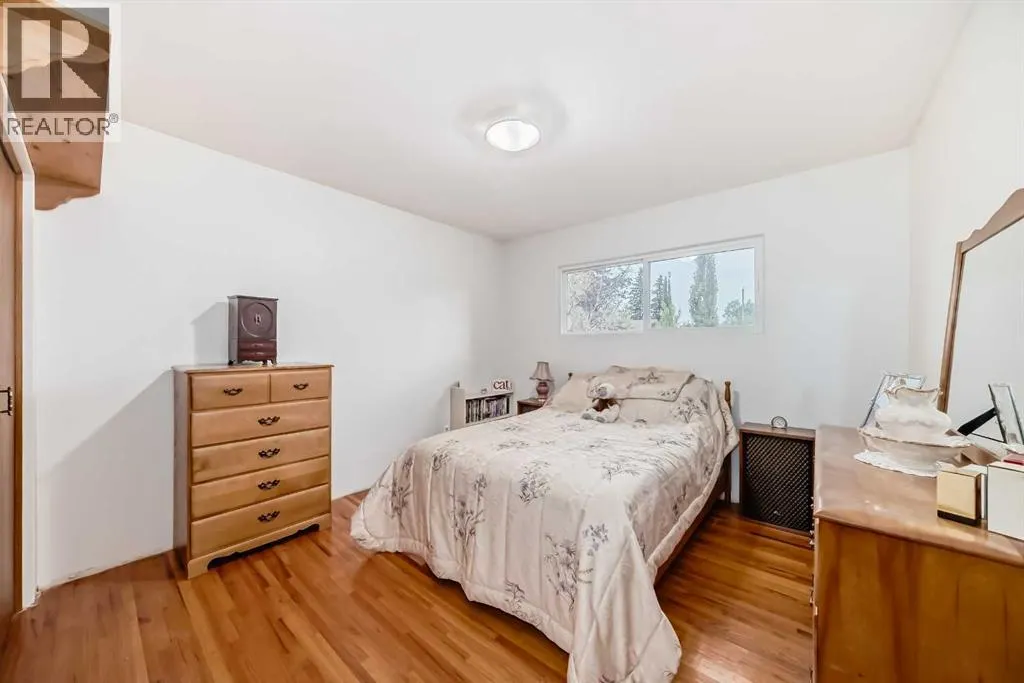 51 Ferncliff Crescent SE