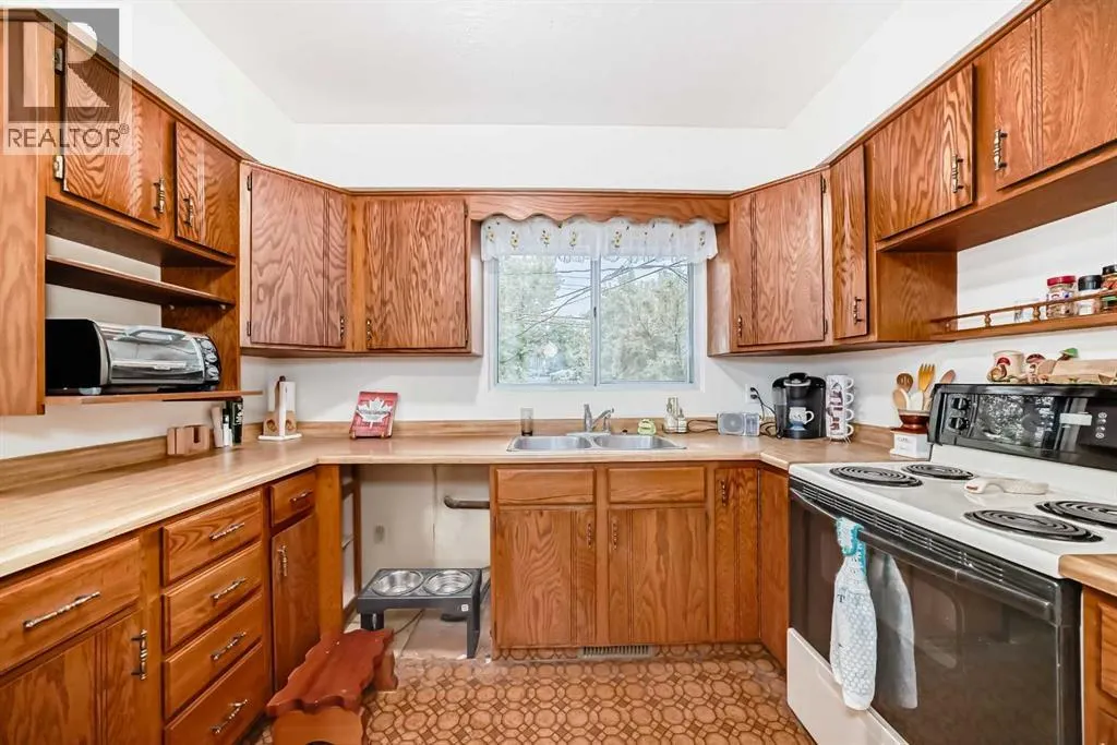 51 Ferncliff Crescent SE