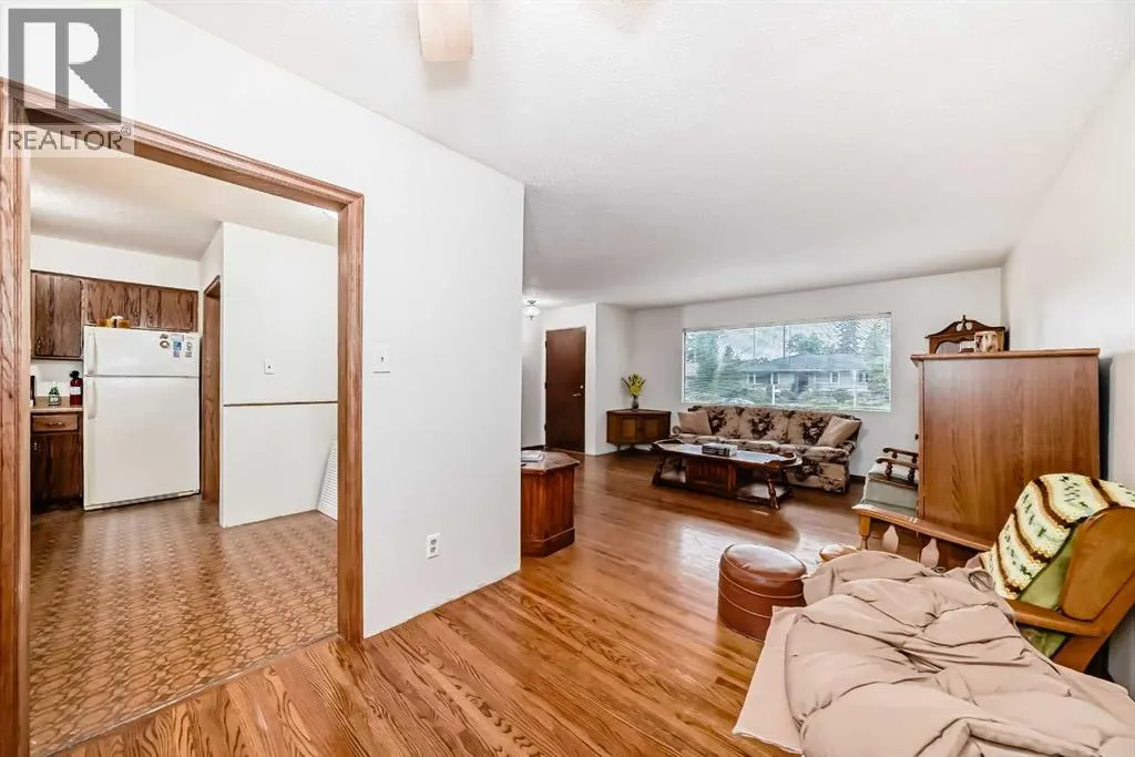 51 Ferncliff Crescent SE
