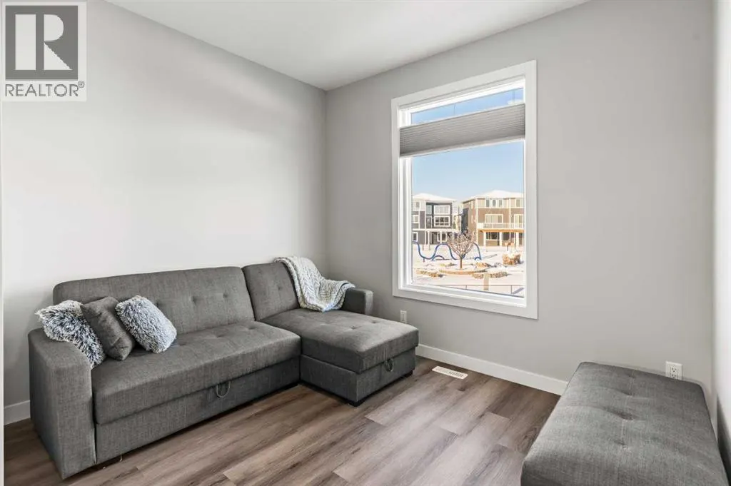 263 Chelsea Heath