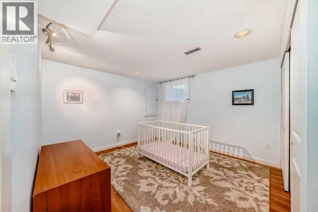 51 Holden Road SW