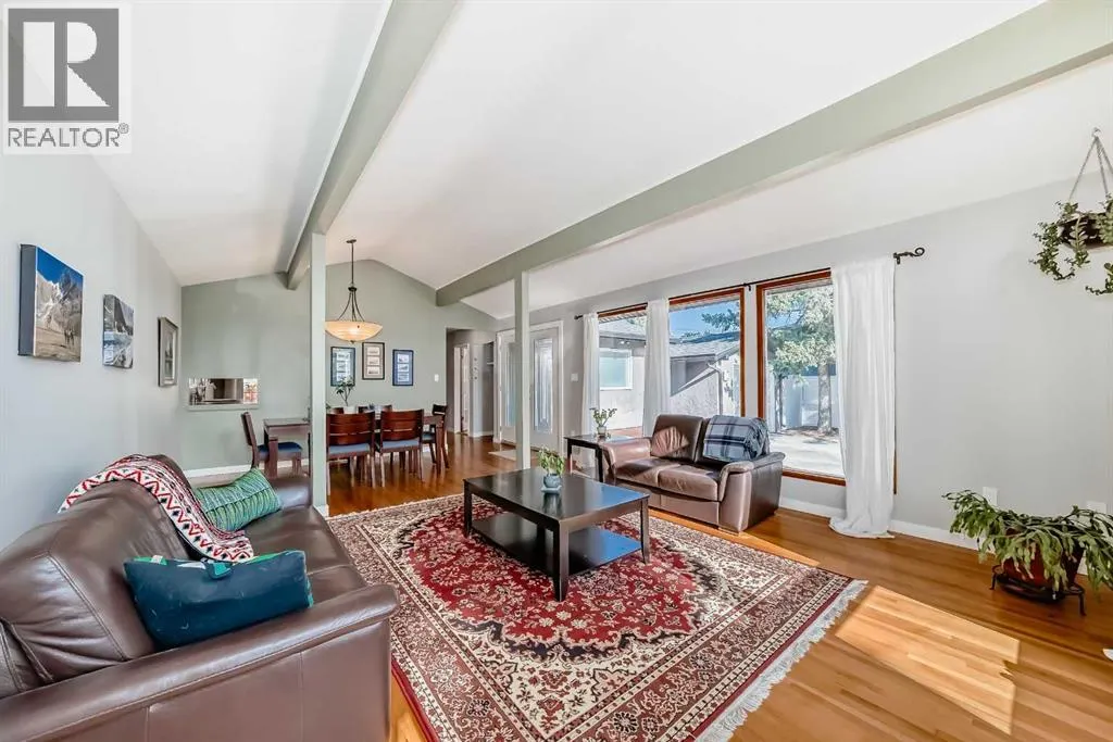 51 Holden Road SW