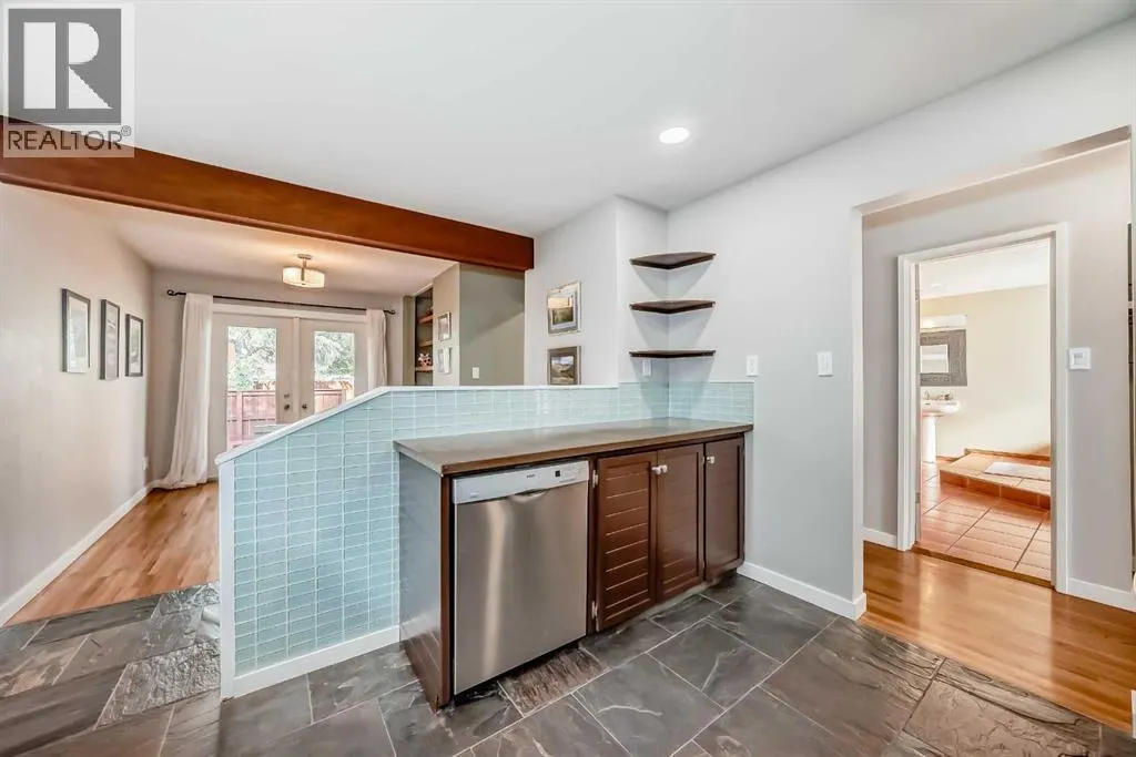 51 Holden Road SW