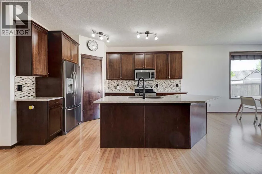 147 New Brighton Close SE
