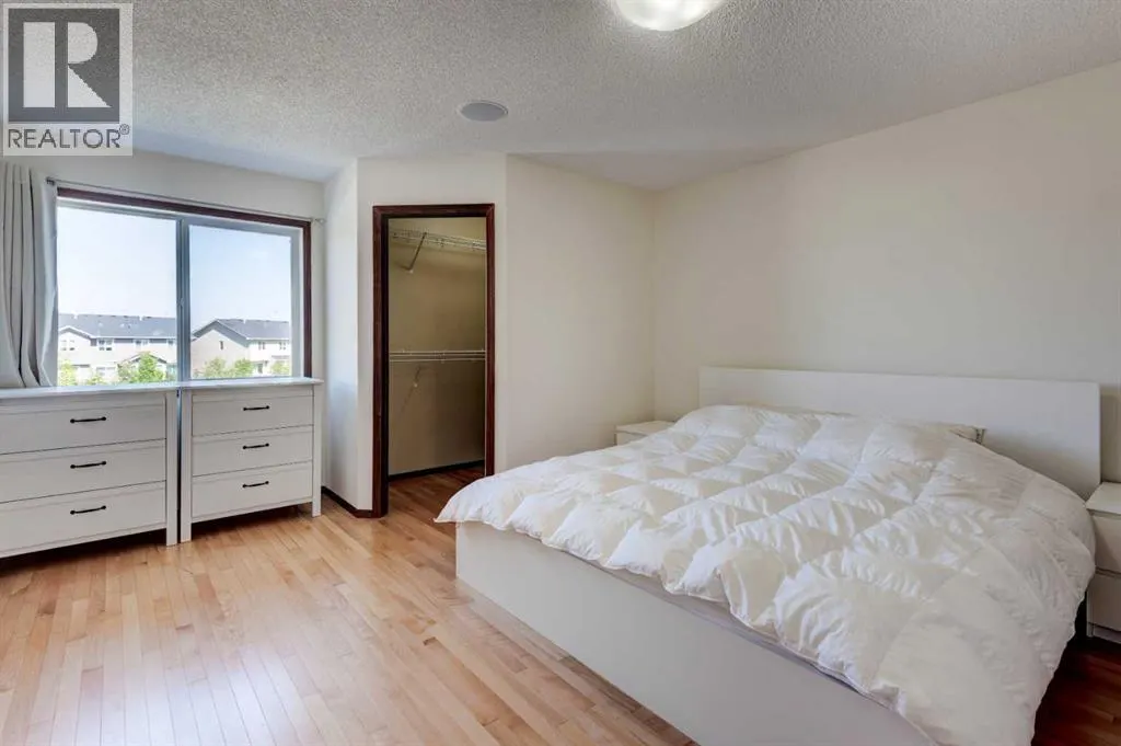 147 New Brighton Close SE