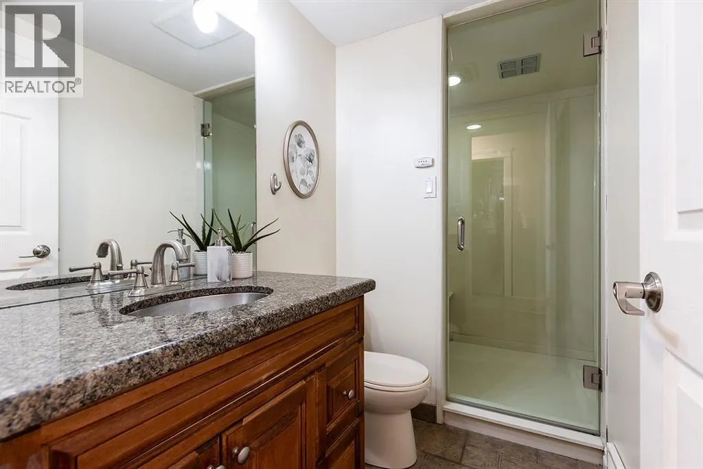52 Ross Heights Court SE