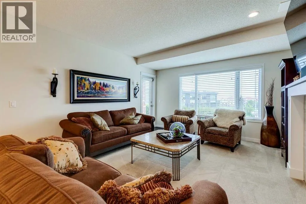 11, 99 Christie Point SW